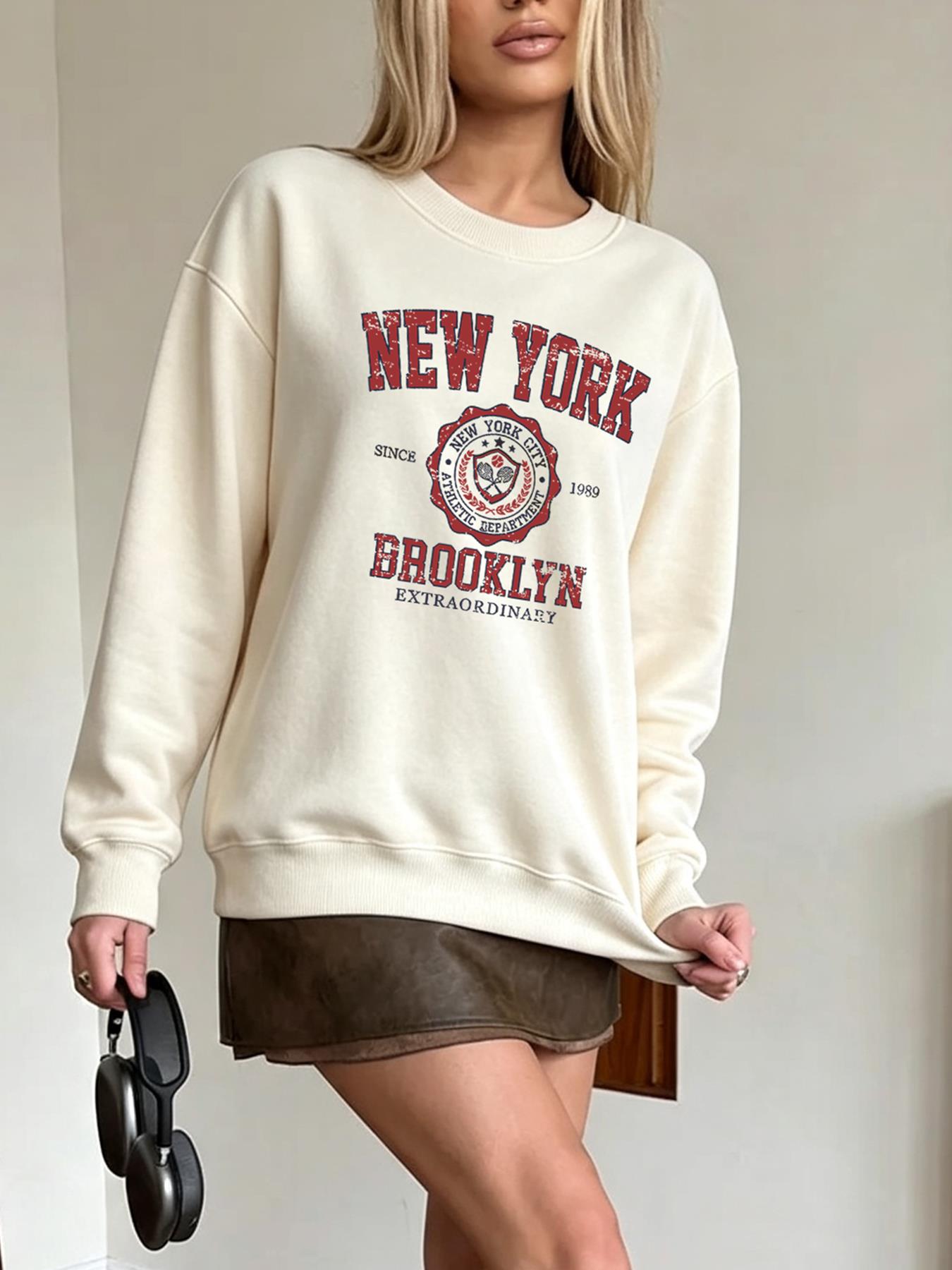 Winter Clothing In New York City - เสื้อสเวตเชิ้ตผู้หญิงสไตล์ Y2K ดีไซน์นิวยอร์ก บรูคลิน อาร์ต ซิตี้