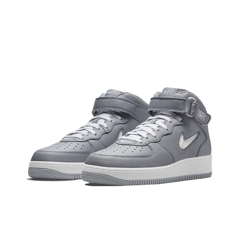 ไนกี้ แอร์ ฟอร์ซ 1 คิวเอส จูล  - Nike Shoes Air Force 1 บทวิจารณ์และราคา